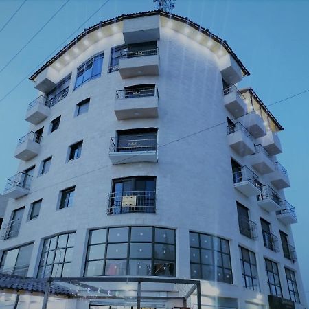 Durrat Al Israa Apartment Umm al-Amad Exterior photo